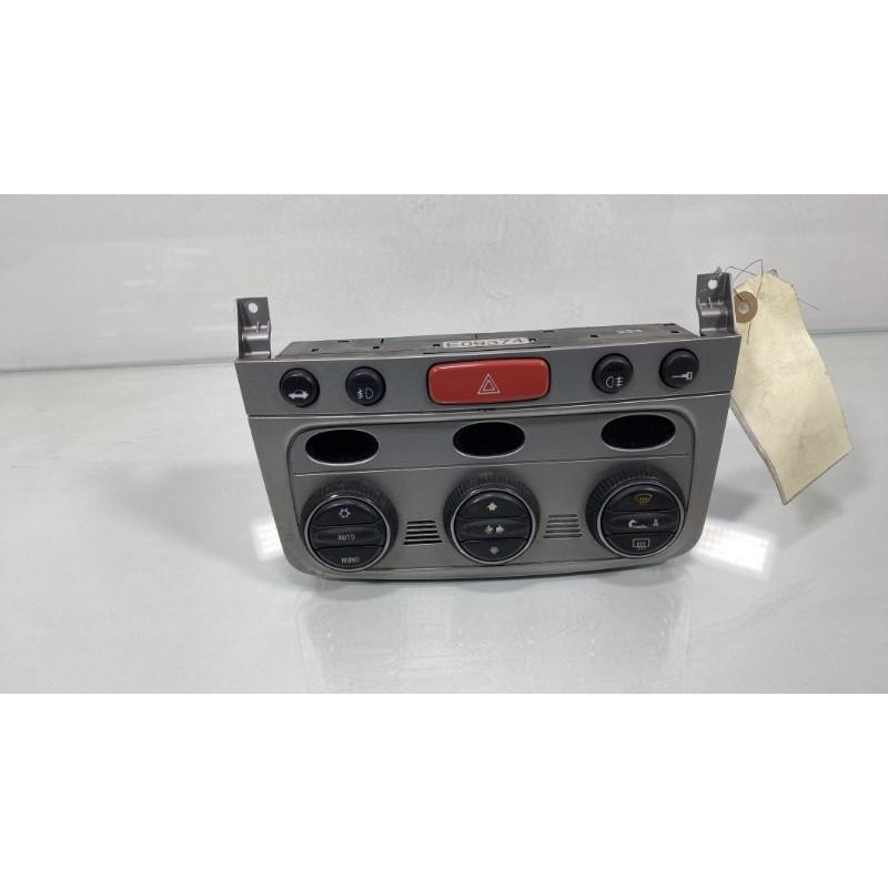 Commande chauffage ALFA ROMEO 147 Photo n°1