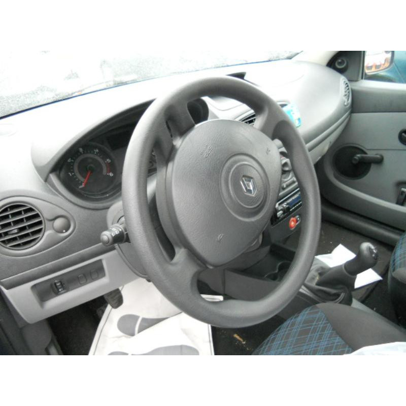 Maitre cylindre (freinage) RENAULT CLIO 3 Photo n°7