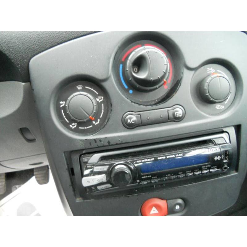 Maitre cylindre (freinage) RENAULT CLIO 3 Photo n°8