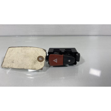 Bouton de warning RENAULT MEGANE 3 Photo n°1