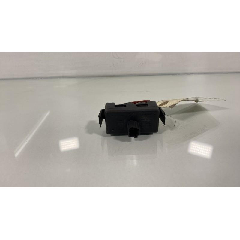 Bouton de warning RENAULT MEGANE 3 Photo n°3