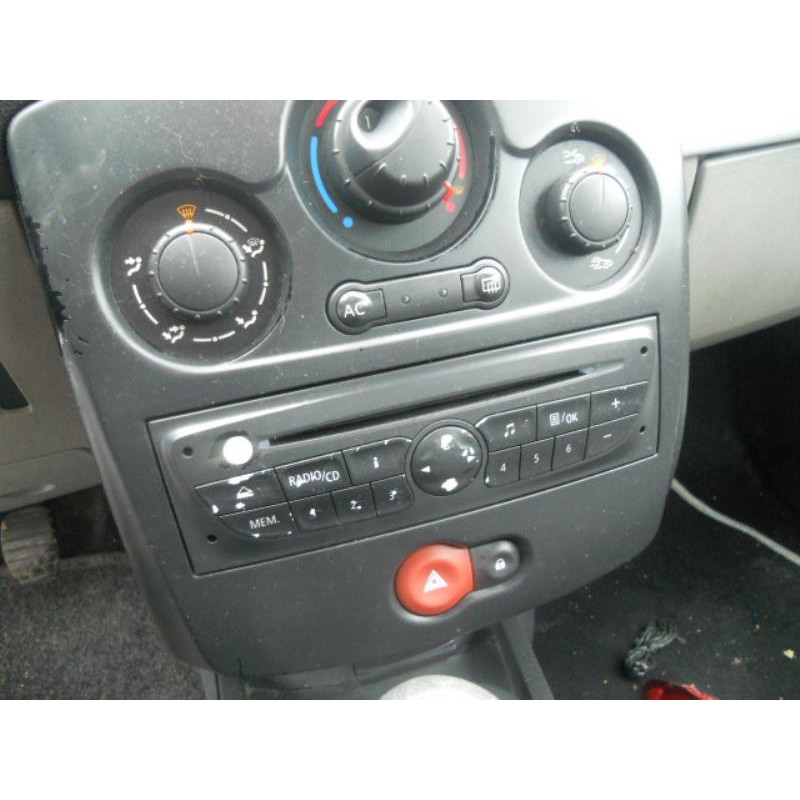 Maitre cylindre (freinage) RENAULT CLIO 3 Photo n°8