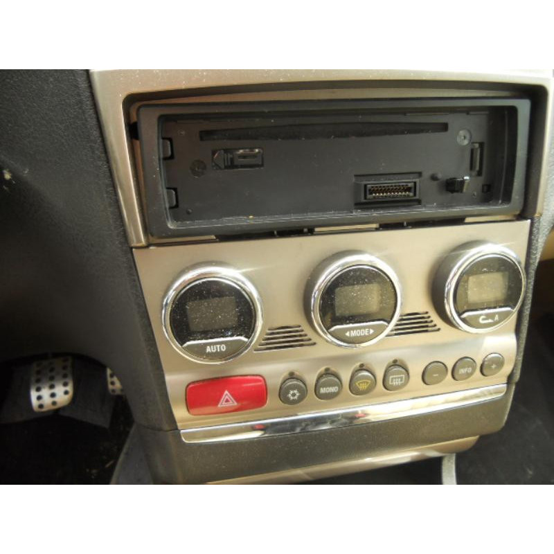 Malle/Hayon arriere ALFA ROMEO 156 Photo n°7