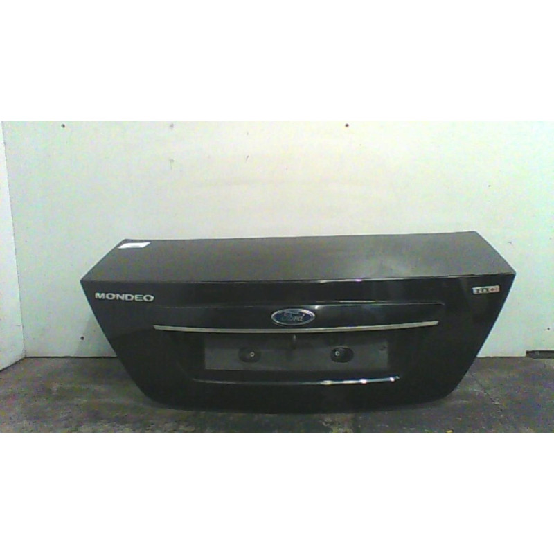 Malle/Hayon arriere FORD MONDEO 2 Photo n°1