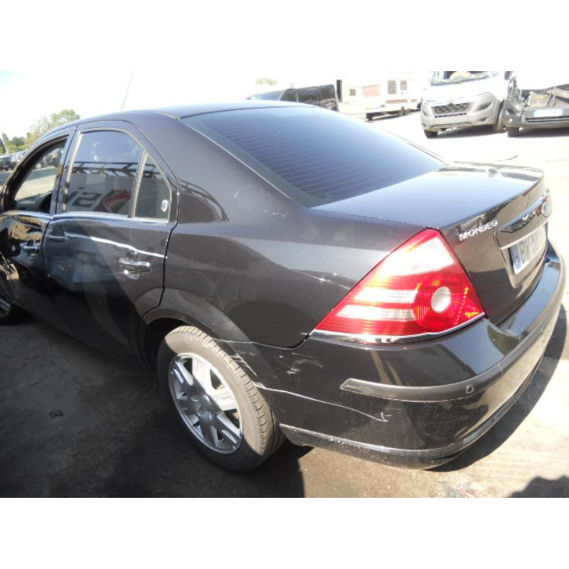 Malle/Hayon arriere FORD MONDEO 2 Photo n°5
