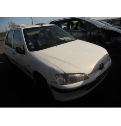 Bras essuie glace avant droit PEUGEOT 106