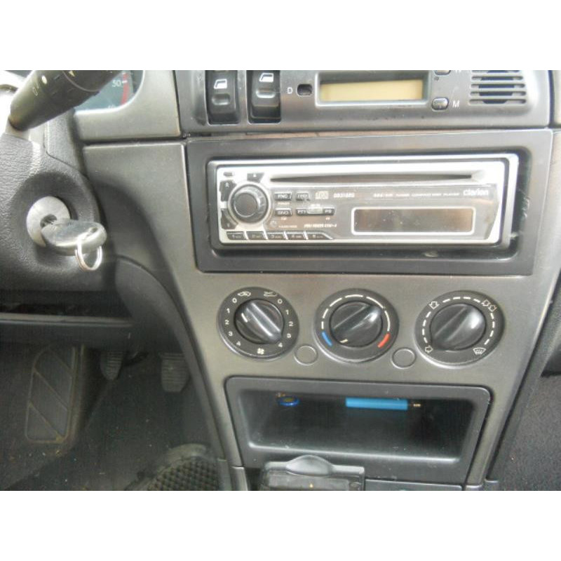 Vitre avant droit CITROEN XSARA Photo n°6