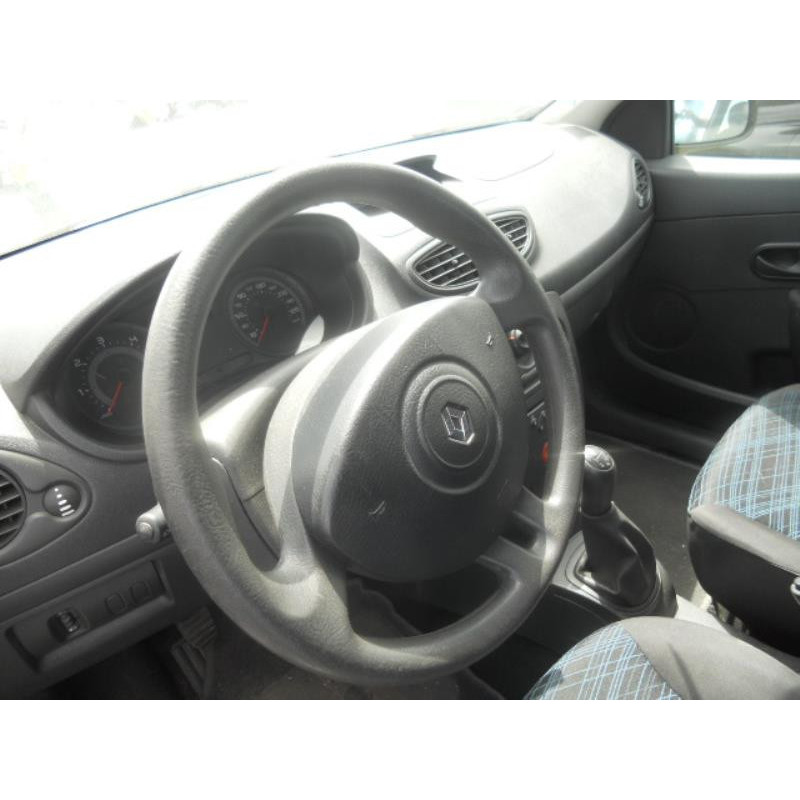 Bouton de warning RENAULT CLIO 3 Photo n°8