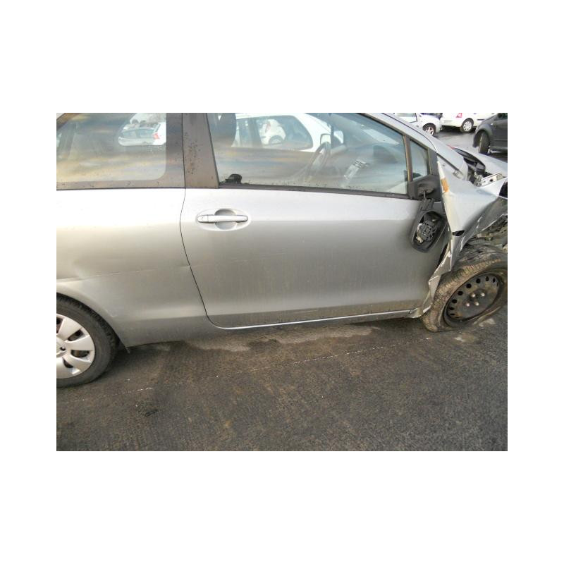 Trappe d'essence TOYOTA YARIS 2 Photo n°7