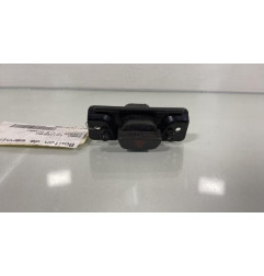 Bouton de warning FORD FIESTA 5 Photo n°1