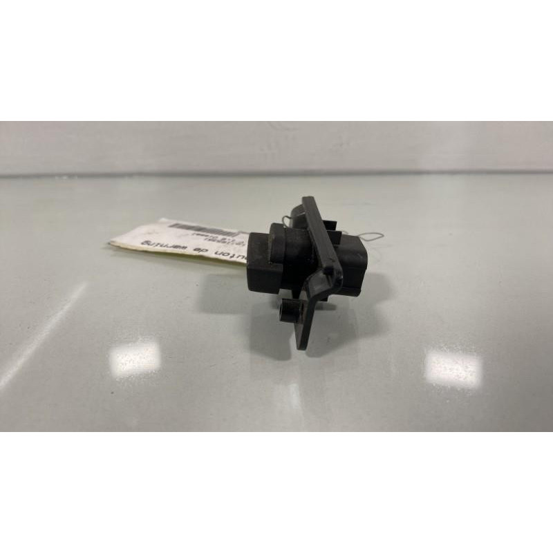 Bouton de warning FORD FIESTA 5 Photo n°2