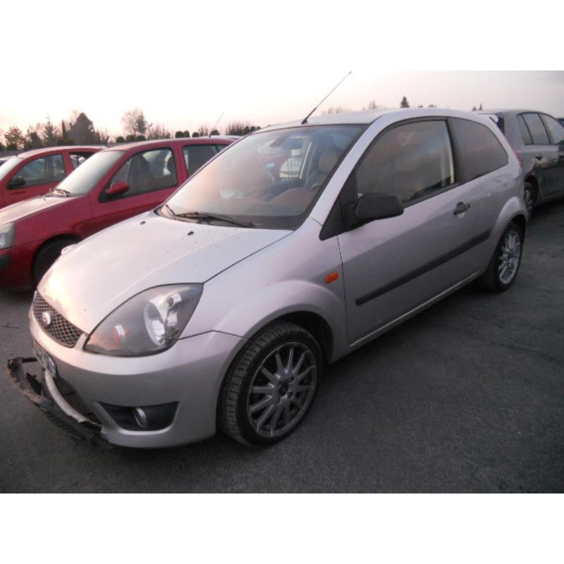 Bouton de warning FORD FIESTA 5 Photo n°4
