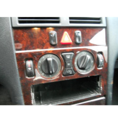 Bouton de warning MERCEDES CLASSE E 210
