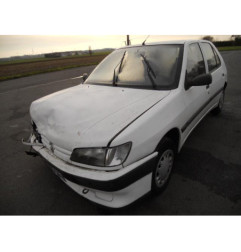 Bras essuie glace avant droit PEUGEOT 306