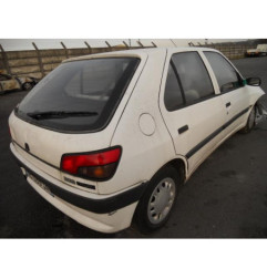 Bras essuie glace avant droit PEUGEOT 306