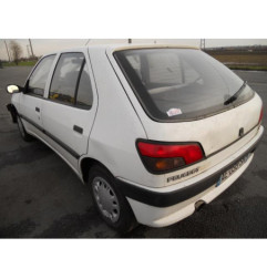 Bras essuie glace avant droit PEUGEOT 306