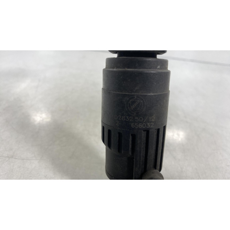 Pompe lave glace avant FIAT FIORINO 3 Photo n°2