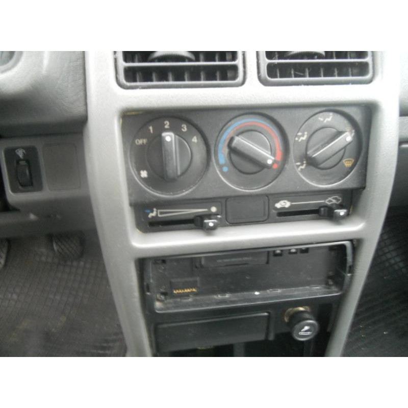 Bouton de warning ROVER 200 1 Photo n°9