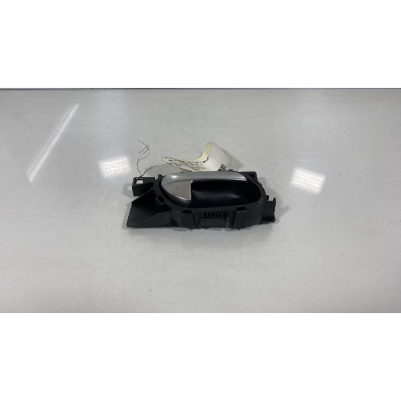 Poignee interieur arriere droit PEUGEOT 208 1 Photo n°1
