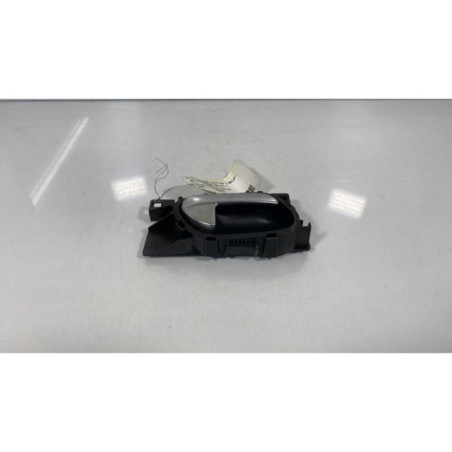Poignee interieur arriere droit PEUGEOT 208 1 Photo n°1