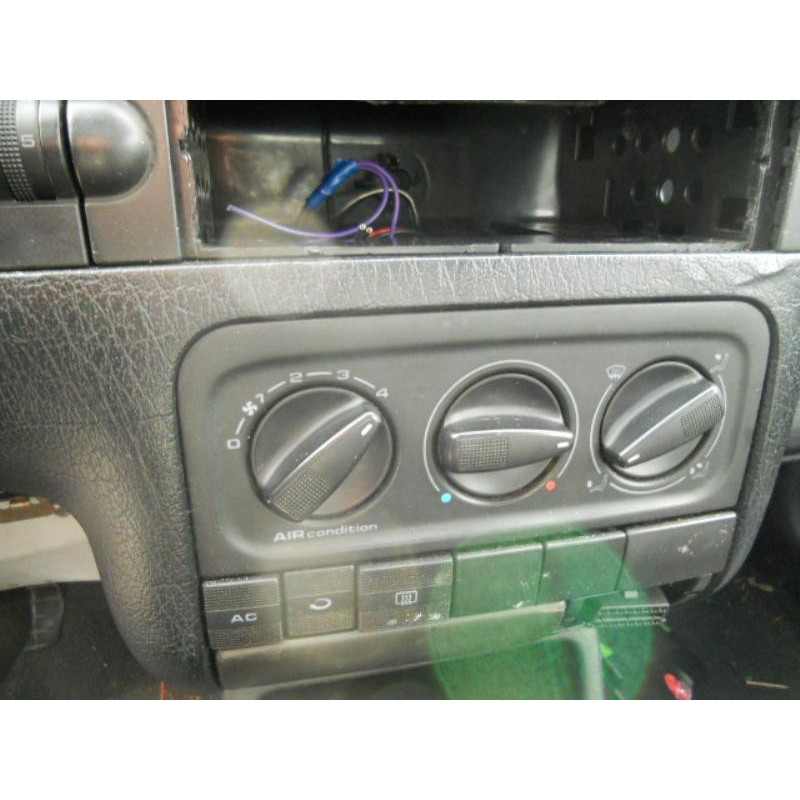 Bras essuie glace avant gauche VOLKSWAGEN GOLF 3 Photo n°7