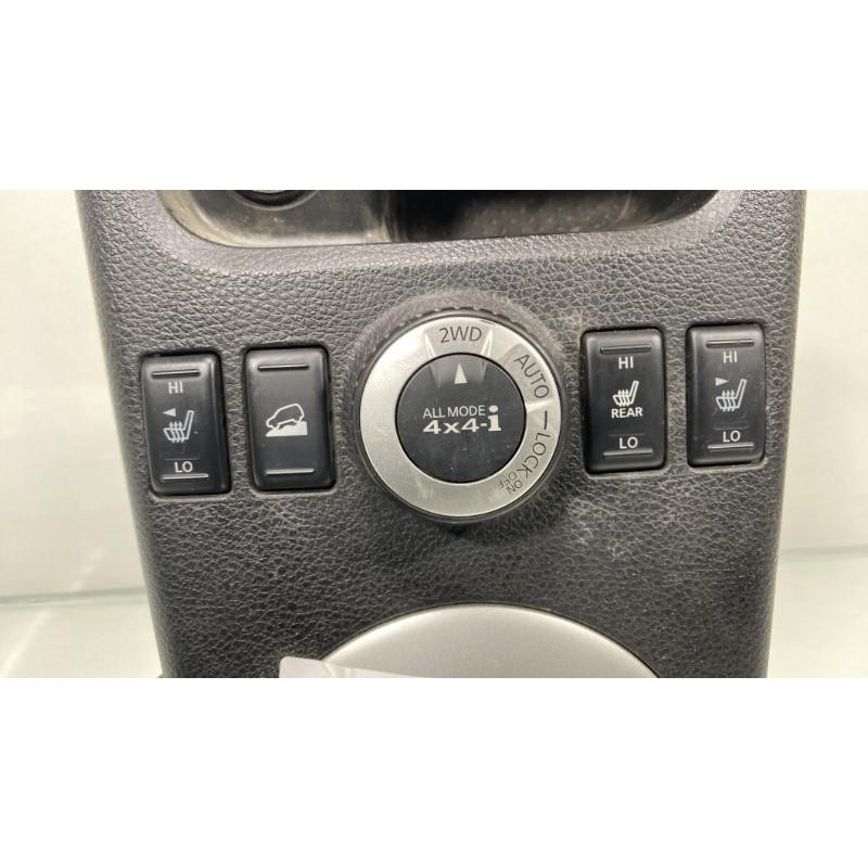 Console central (interieur plastique) NISSAN X-TRAIL 2 Photo n°2