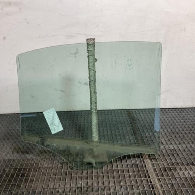 Vitre arriere gauche MERCEDES CLASSE E 211 Photo n°5