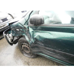Fermeture de capot TOYOTA YARIS 1