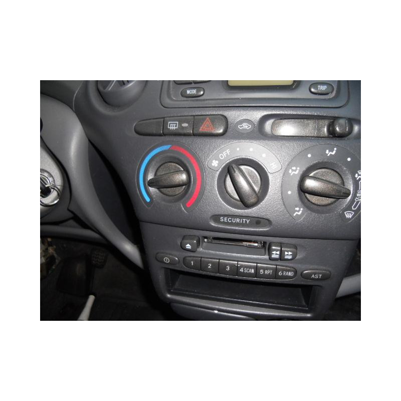 Fermeture de capot TOYOTA YARIS 1 Photo n°10
