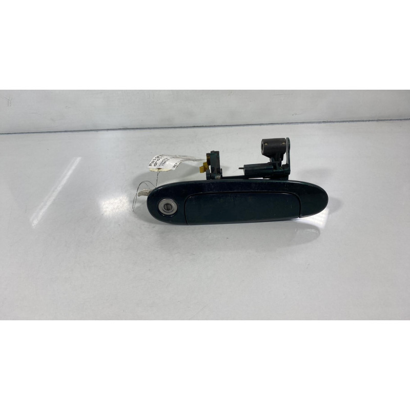 Poignee porte avant droit TOYOTA YARIS 1 Photo n°1