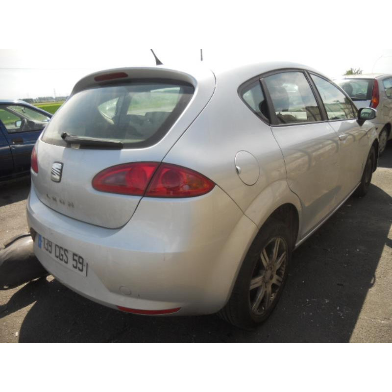 Vitre avant gauche SEAT LEON 2 Photo n°4