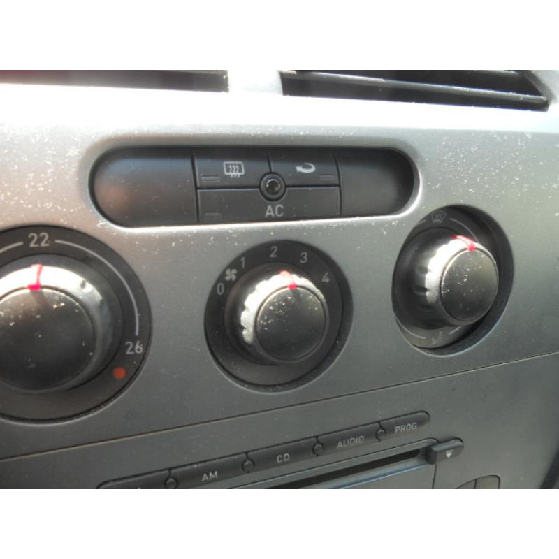 Vitre avant gauche SEAT LEON 2 Photo n°8