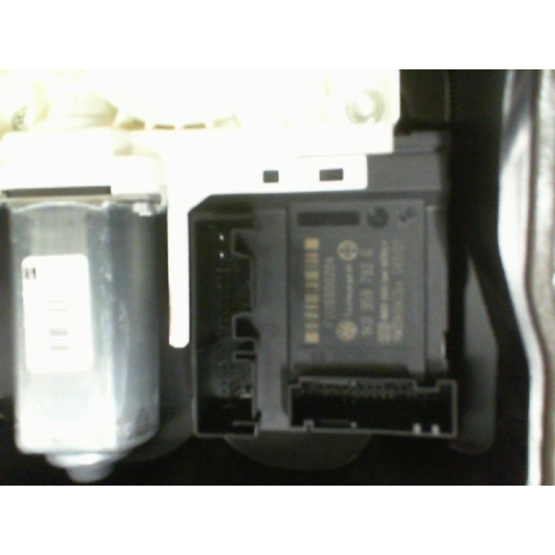 Leve vitre electrique avant droit SEAT LEON 2 Photo n°2