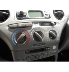 Interrupteur de leve vitre avant droit TOYOTA YARIS 1