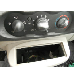 Arret de porte avant droit RENAULT TWINGO 2