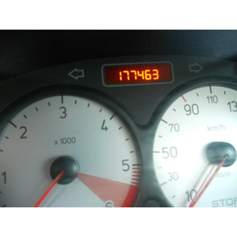 Bouton de warning PEUGEOT 206 Photo n°12