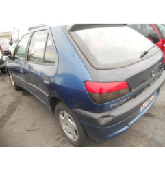 Bras essuie glace avant droit PEUGEOT 306