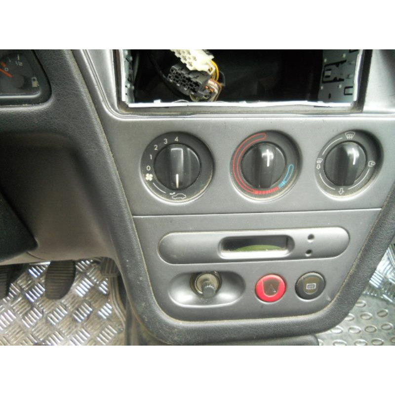 Bras essuie glace avant droit PEUGEOT 306 Photo n°6