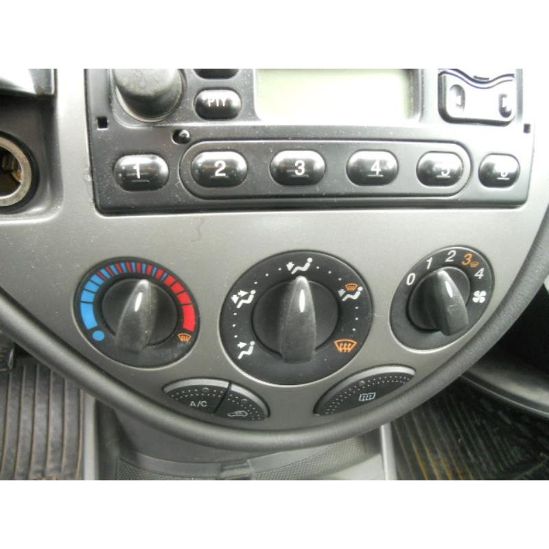 Porte arriere droit FORD FOCUS 1 Photo n°8