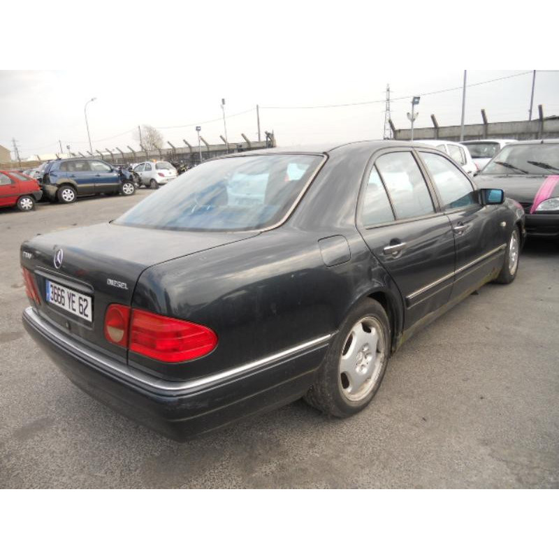 Bouton de warning MERCEDES CLASSE E 210 Photo n°6