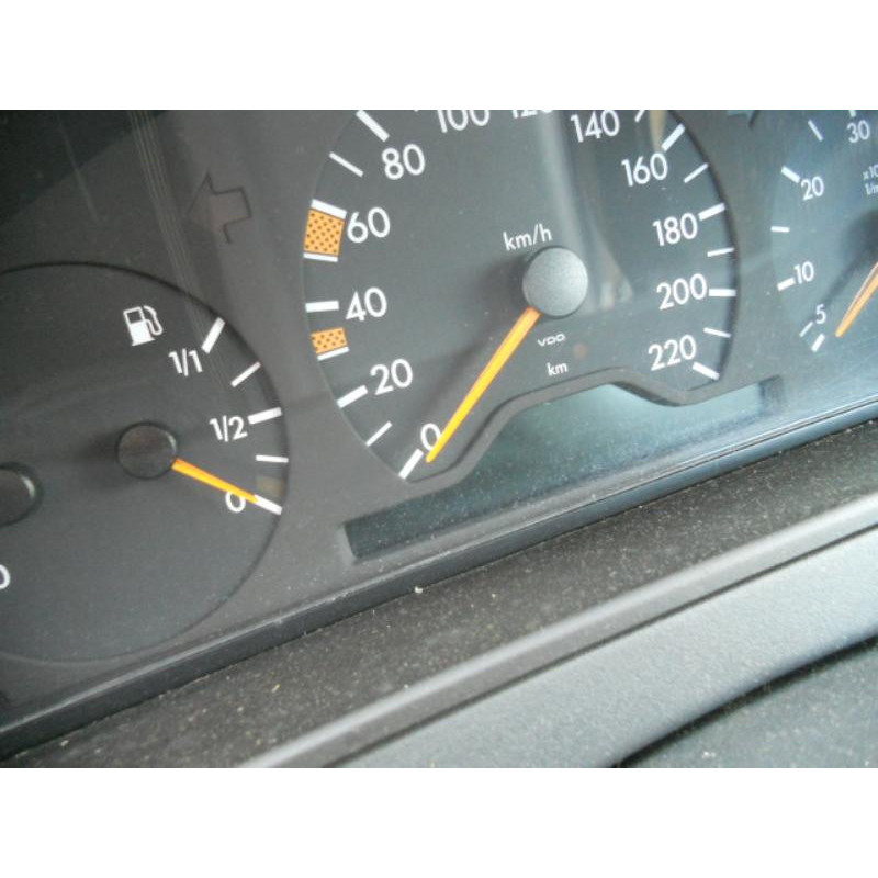 Bouton de warning MERCEDES CLASSE E 210 Photo n°10