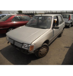 Retroviseur gauche PEUGEOT 205
