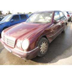Bras essuie glace avant MERCEDES CLASSE E 210