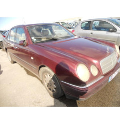 Bras essuie glace avant MERCEDES CLASSE E 210
