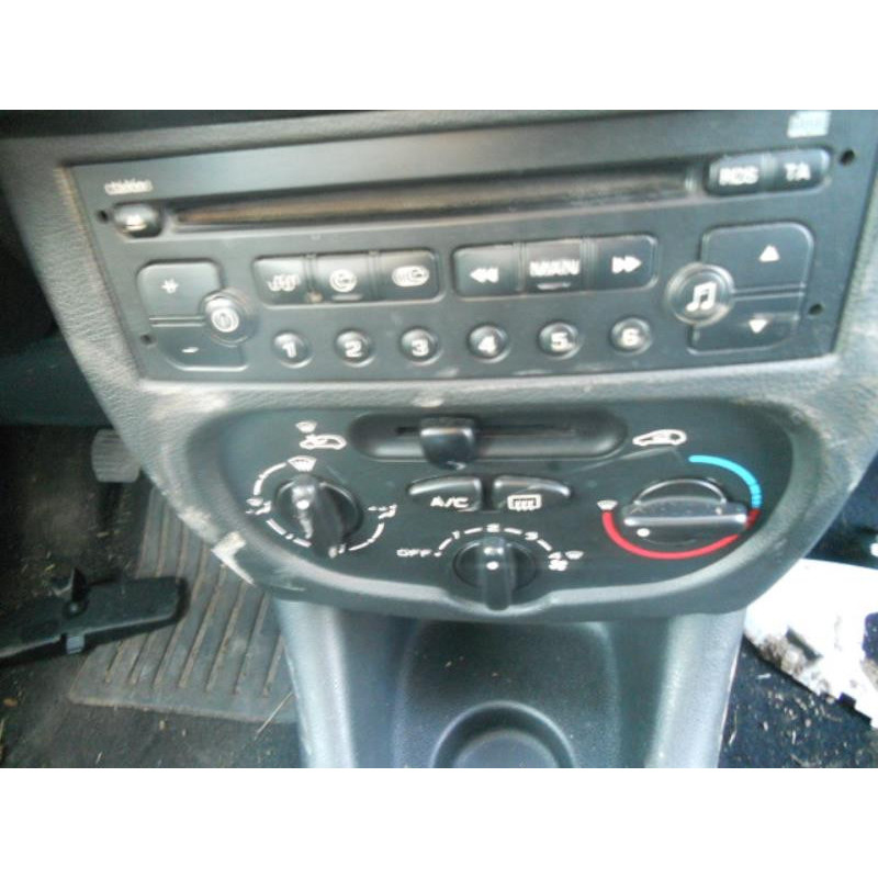 Bras essuie glace avant droit PEUGEOT 206+ Photo n°10