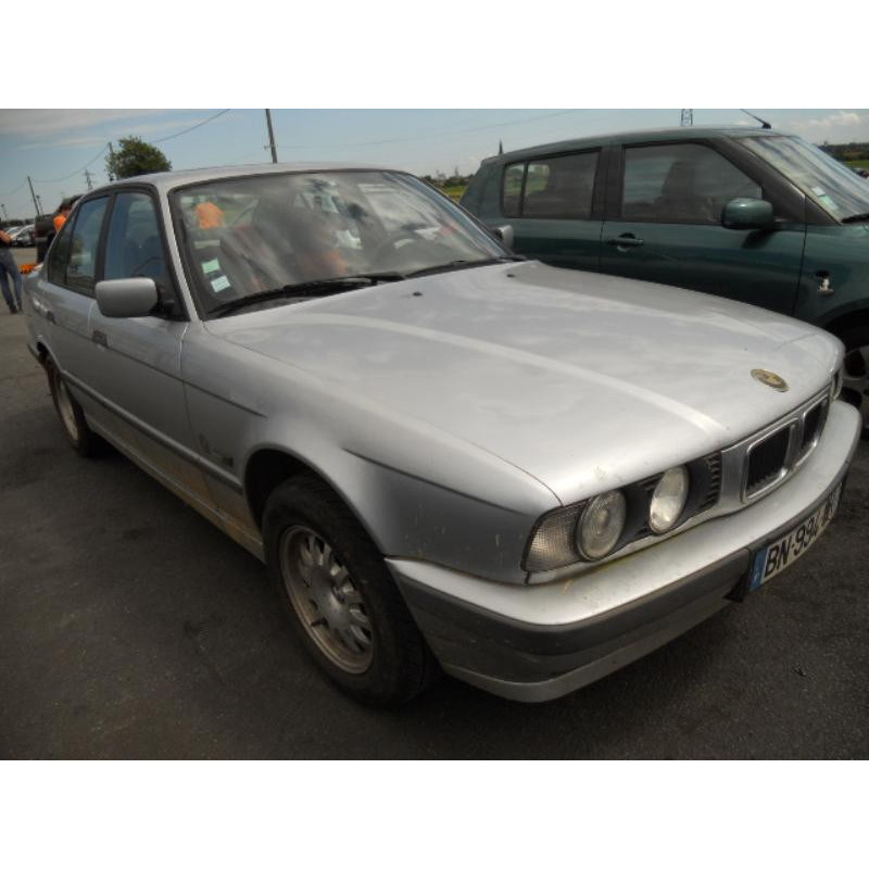 Optique avant secondaire droit (feux)(clignotant) BMW SERIE 5 E34 Photo n°5