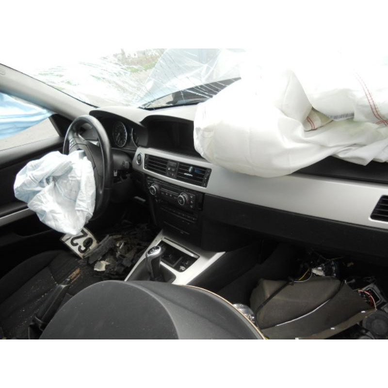 Charniere de hayon BMW SERIE 3 E90 Photo n°8