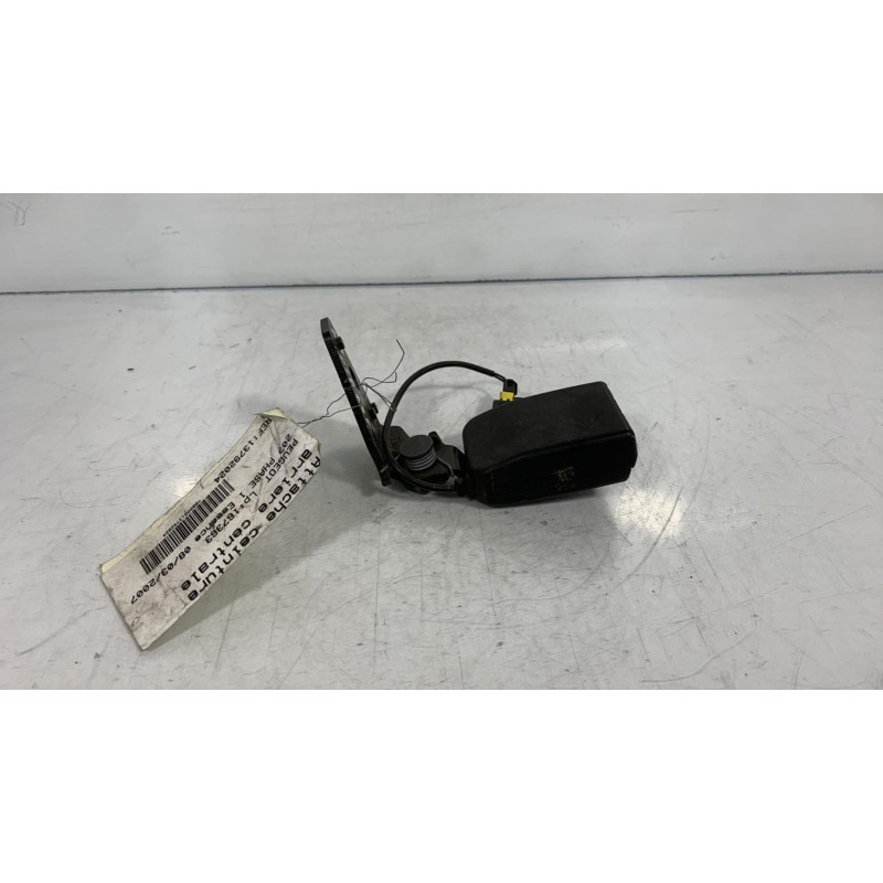 Attache ceinture arriere centrale PEUGEOT 207 Photo n°3
