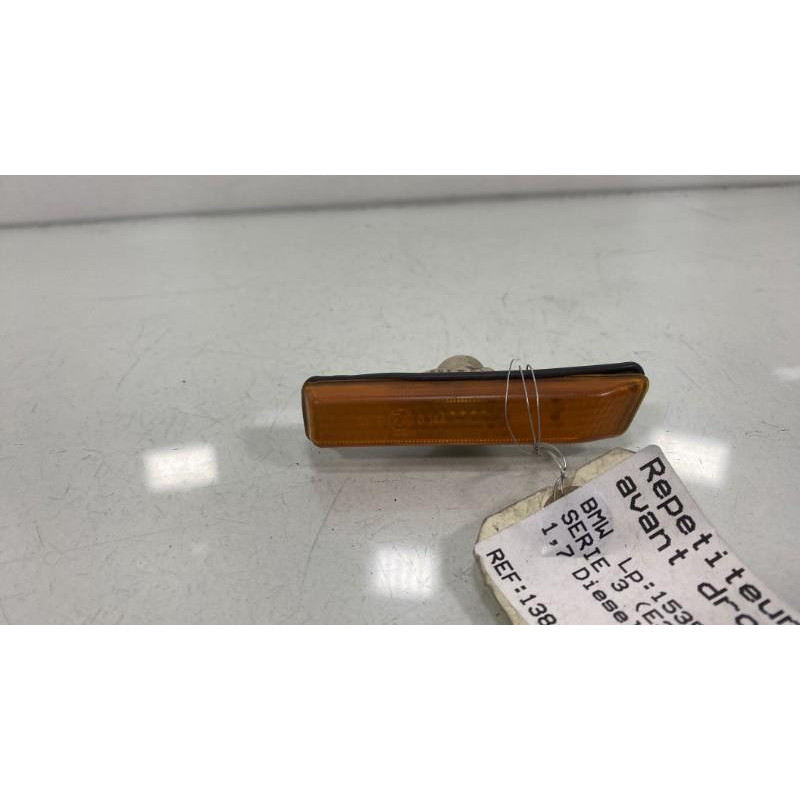 Repetiteur clignotant avant droit  (Feux) BMW SERIE 3 E36 Photo n°1