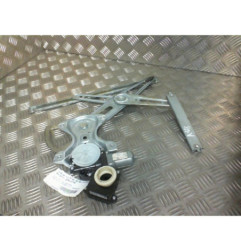 Leve vitre electrique avant gauche TOYOTA YARIS 2 Photo n°1